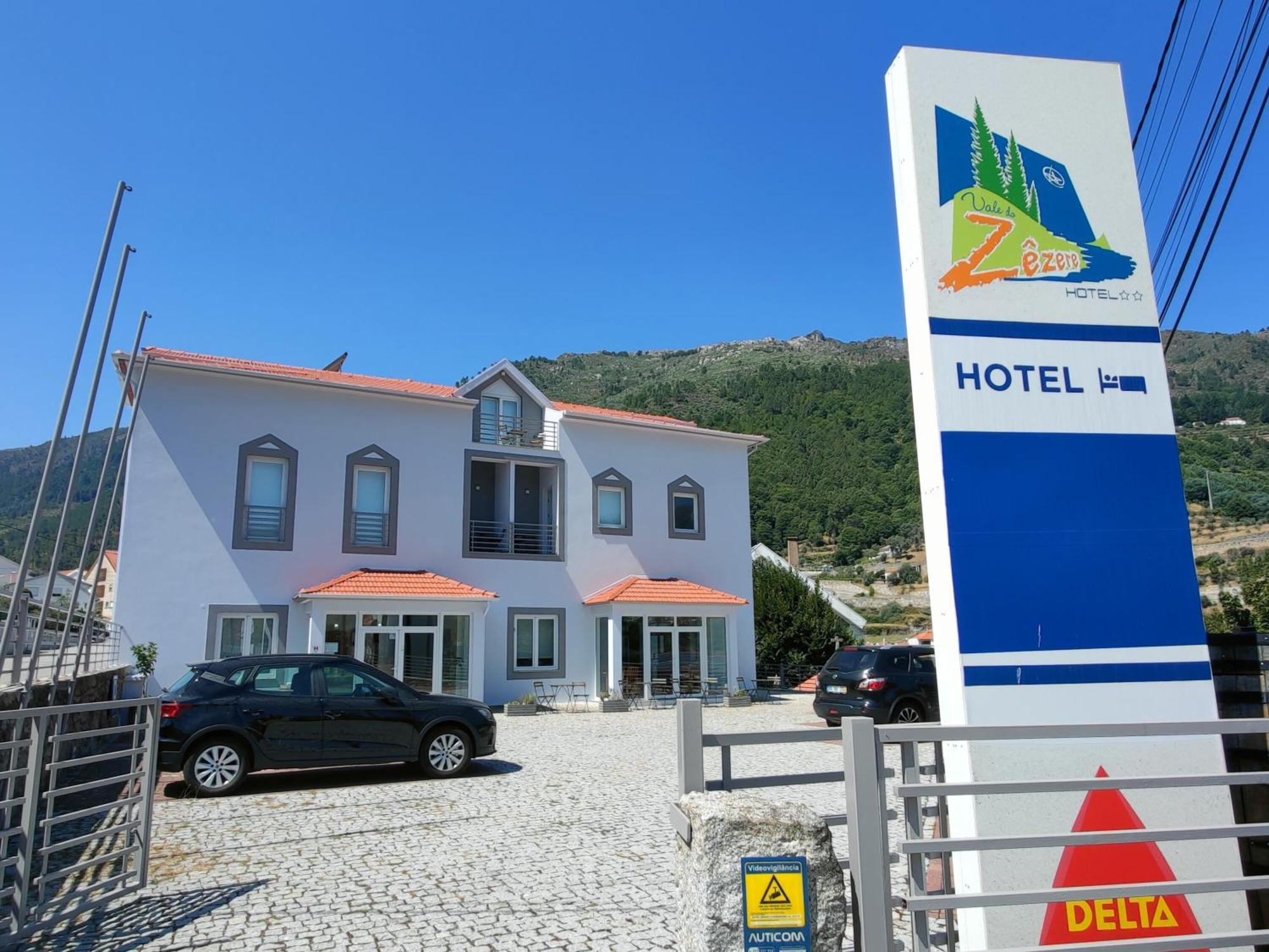Vale do Zêzere Hotel Manteigas Esterno foto