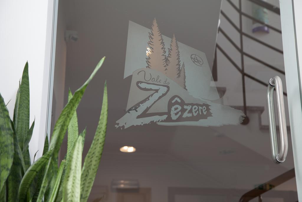 Vale do Zêzere Hotel Manteigas Esterno foto