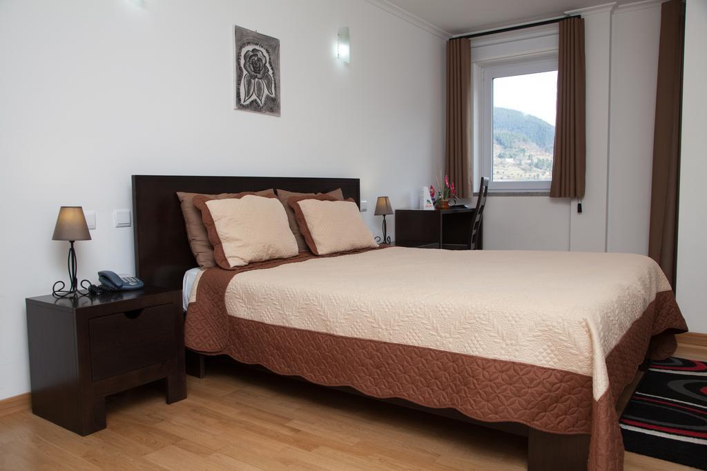 Vale do Zêzere Hotel Manteigas Esterno foto